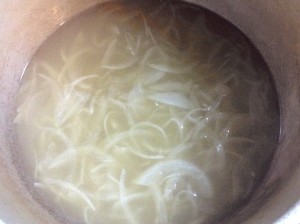 超簡単☆即席・コンソメスープ-レシピ1